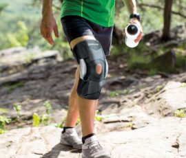 Blessure au genou : en quoi l’attelle de genou articulée est efficace ?